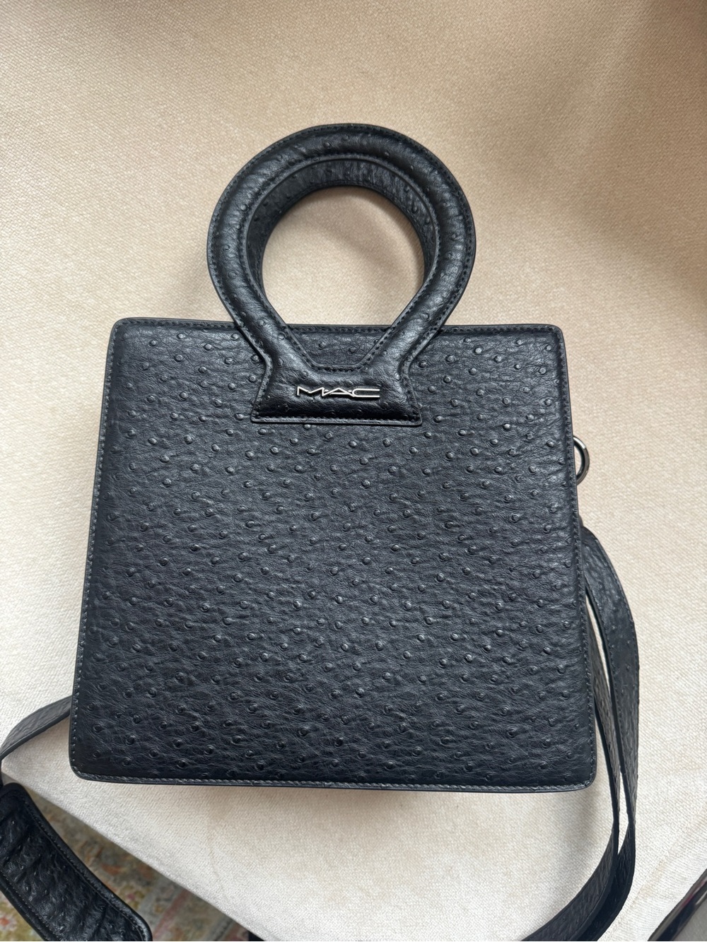 MAC x LUAR Ana artistry bag - Picture 8 of 10